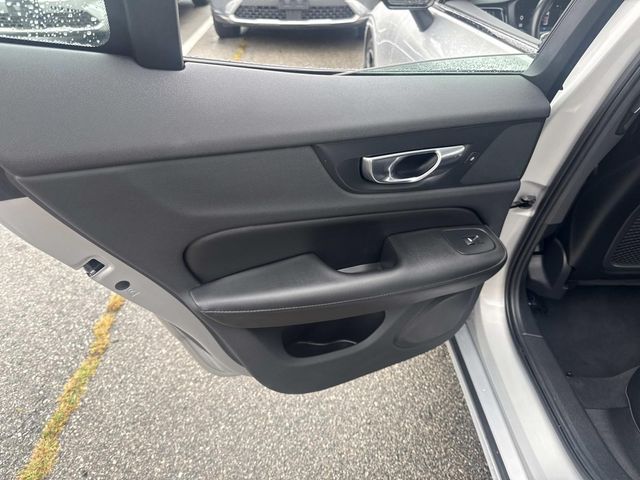 2024 Volvo S60 Plus Dark Theme Image 21 of 35