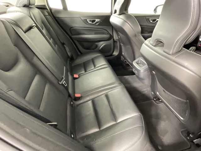 2024 Volvo S60 Plus Dark Theme Image 11 of 20