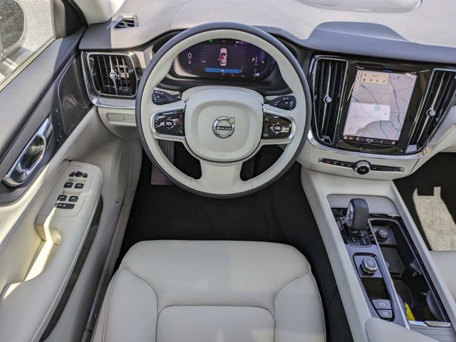 Vehicle image 38 of 46