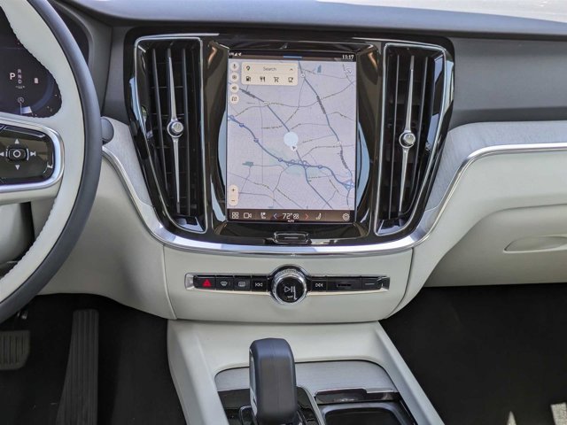Vehicle image 24 of 46