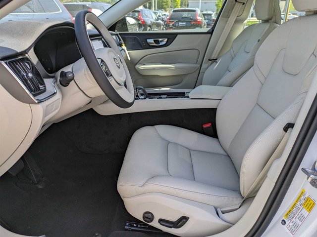 Vehicle image 15 of 46