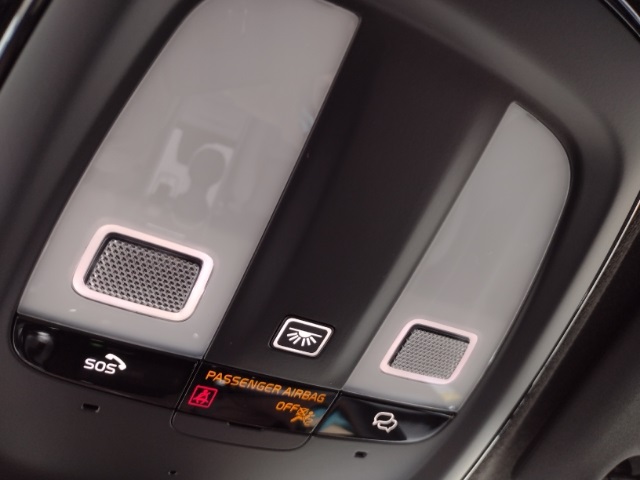 Vehicle image 48 of 77