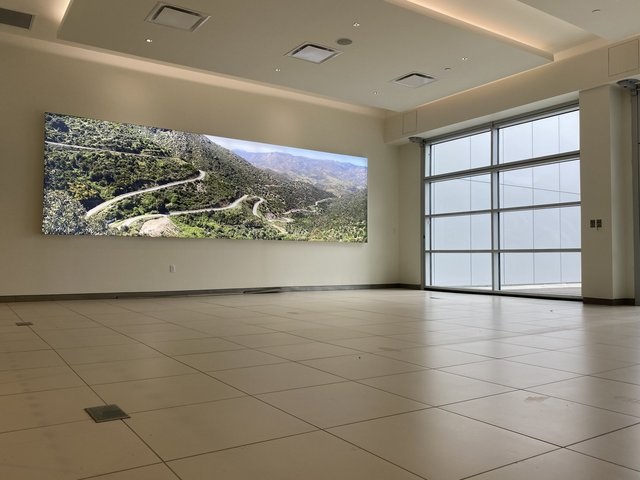 Vehicle image 74 of 77