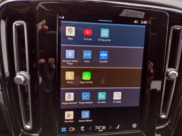 Vehicle image 46 of 77