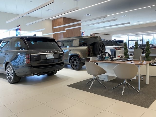 Vehicle image 73 of 77