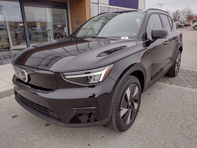 Vehicle image 1 of 77