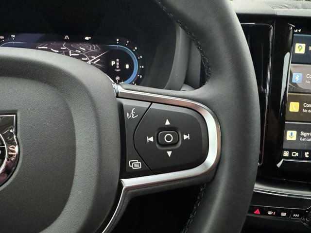 2024 Volvo XC60 Core Dark Theme Image 31 of 39