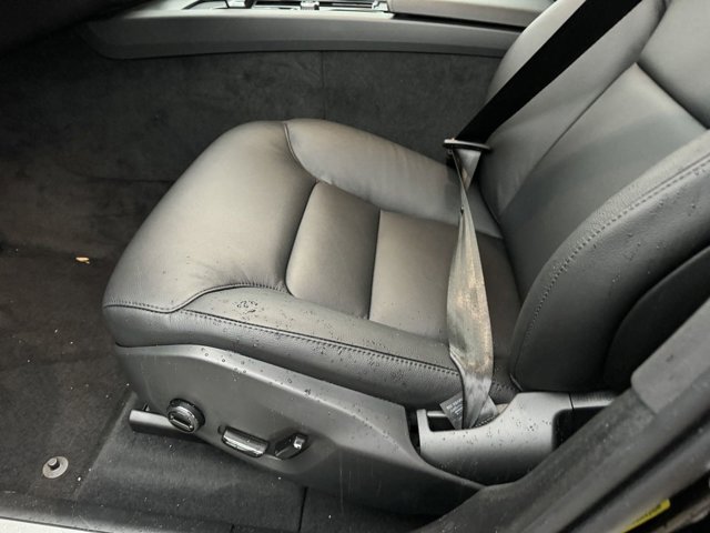 2024 Volvo XC60 Core Dark Theme Image 37 of 39