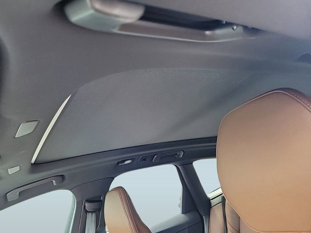 2024 Volvo XC60 Ultimate Dark Theme Image 35 of 36