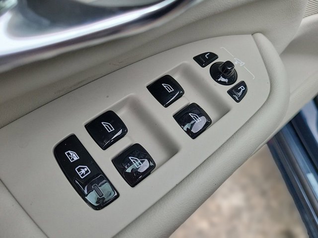 2024 Volvo XC90 Recharge Plug-In Hybrid Ultimate Image 29 of 36