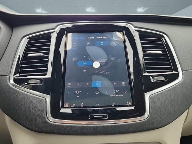 2024 Volvo XC90 Recharge Plug-In Hybrid Ultimate Image 20 of 36