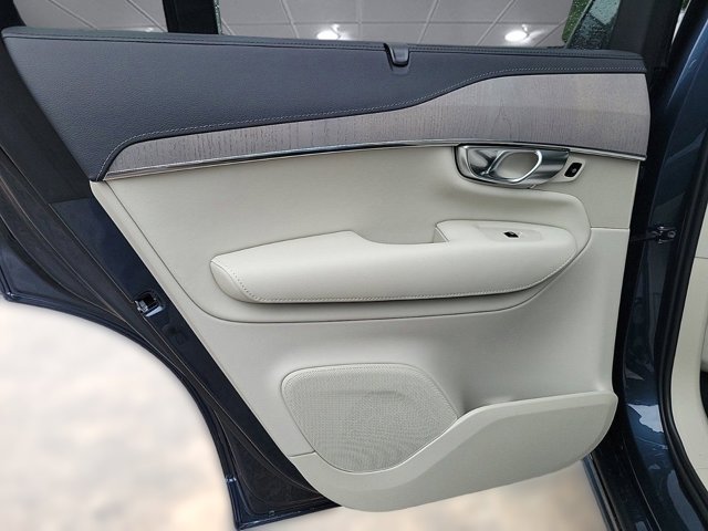 2024 Volvo XC90 Recharge Plug-In Hybrid Ultimate Image 27 of 36