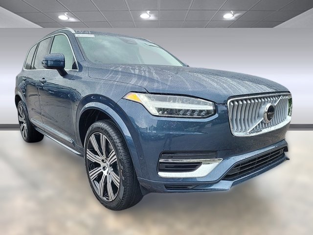 2024 Volvo XC90 Recharge Plug-In Hybrid Ultimate Image 5 of 36