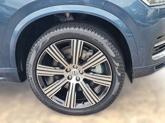 2024 Volvo XC90 Recharge Plug-In Hybrid Ultimate Image 10 of 36