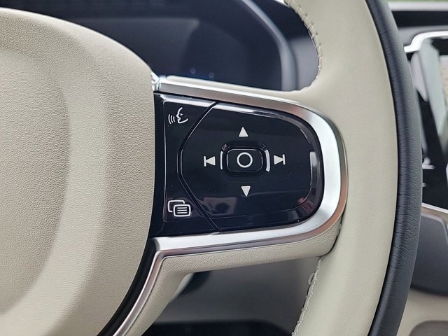 2024 Volvo XC90 Recharge Plug-In Hybrid Ultimate Image 19 of 36