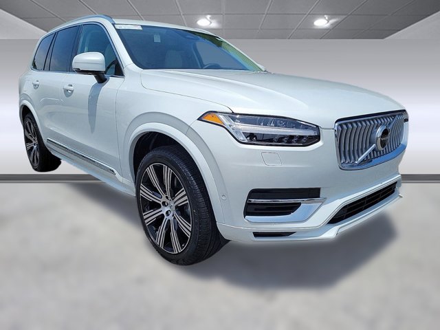 2024 Volvo XC90 Recharge Plug-In Hybrid Ultimate Image 5 of 35
