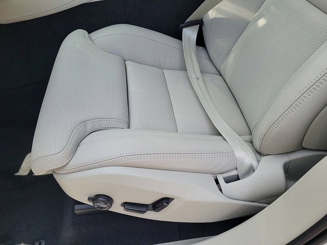 2024 Volvo XC90 Recharge Plug-In Hybrid Ultimate Image 31 of 35