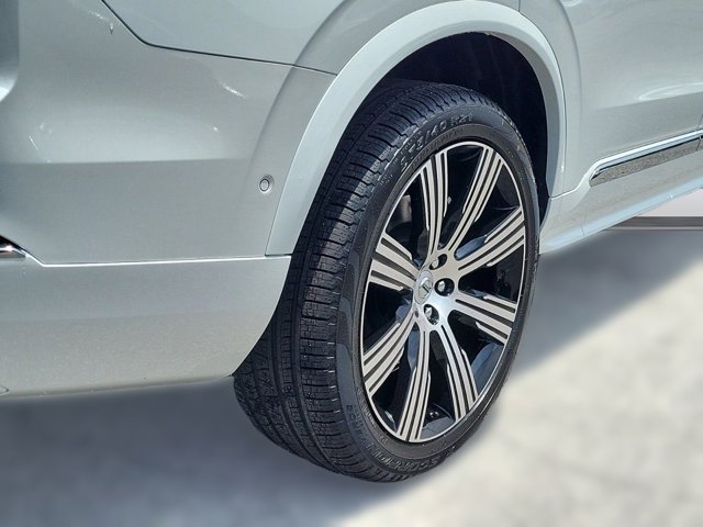 2024 Volvo XC90 Recharge Plug-In Hybrid Ultimate Image 11 of 35