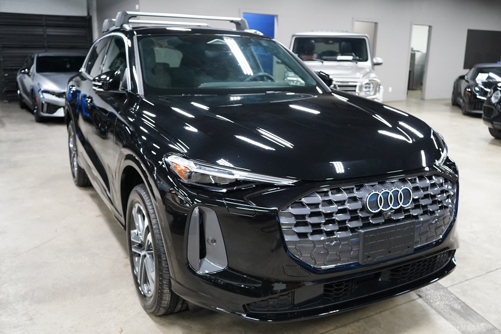 2025 Audi Q5 Premium Plus Image 3 of 35