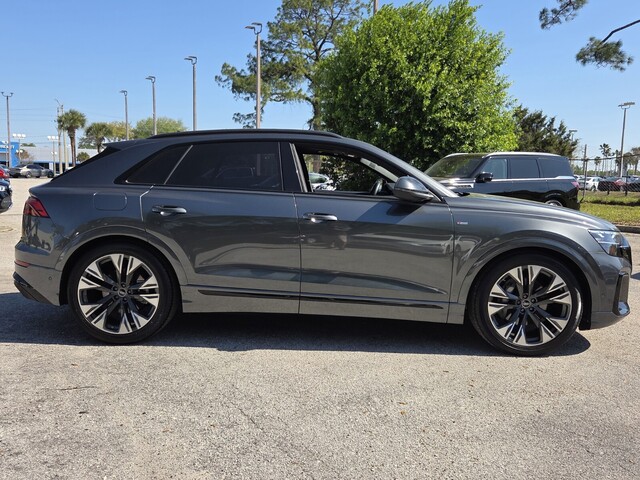 2025 Audi Q8 Premium Plus Image 3 of 39