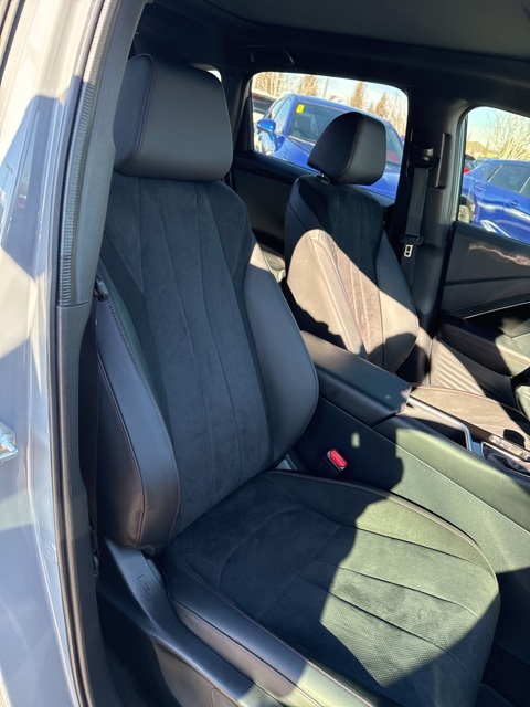 2025 Acura ADX w/A-Spec Package Image 14 of 40