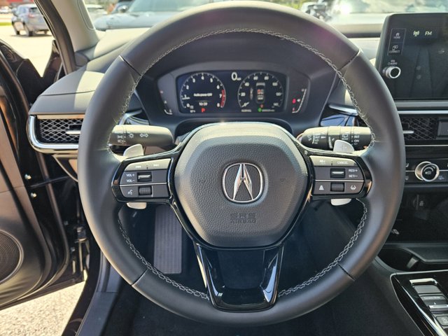 Vehicle image 11 of 13