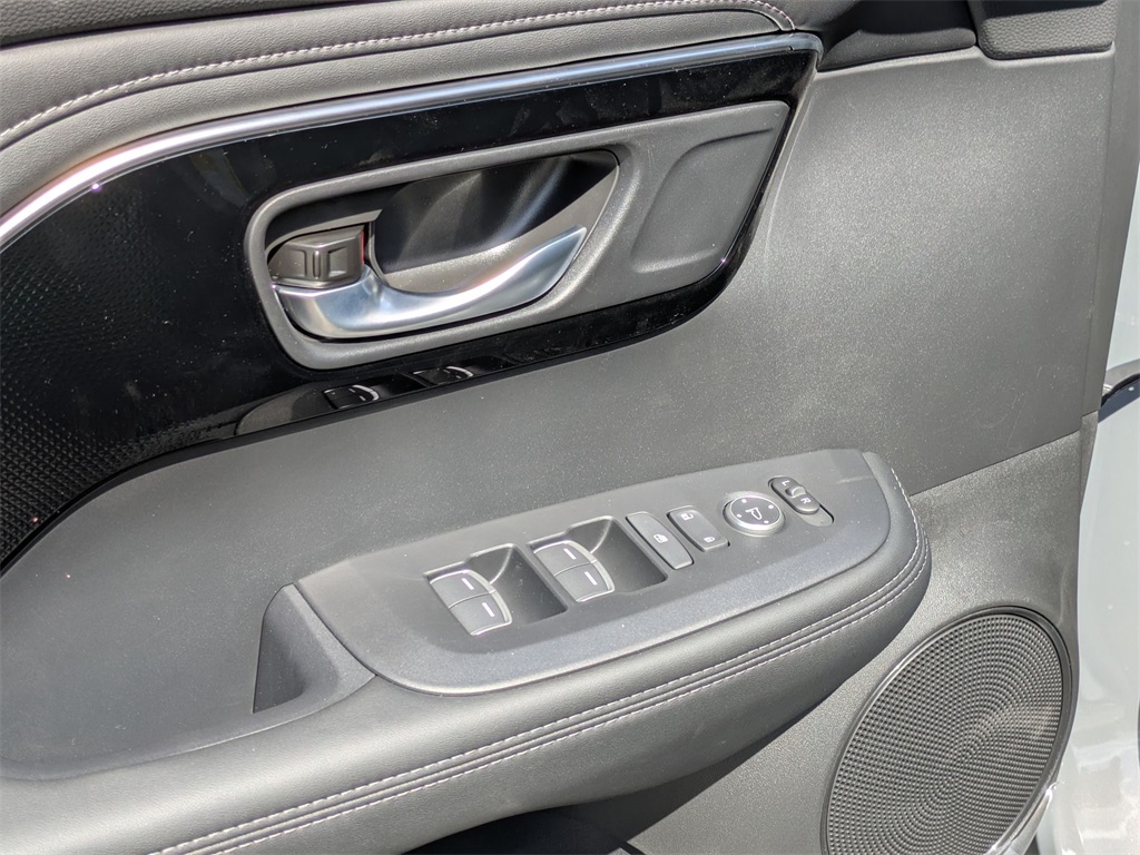 2025 Acura ADX Base Image 19 of 29