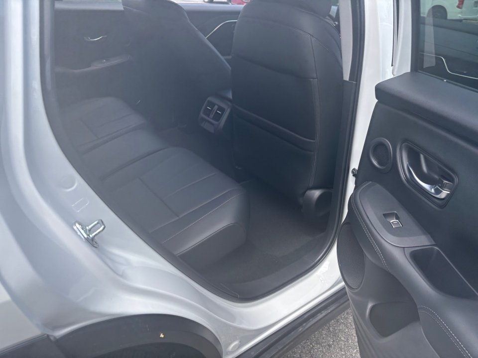 Vehicle image 29 of 35