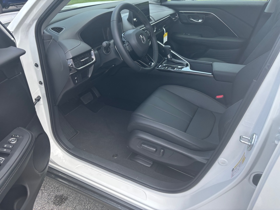 Vehicle image 30 of 35