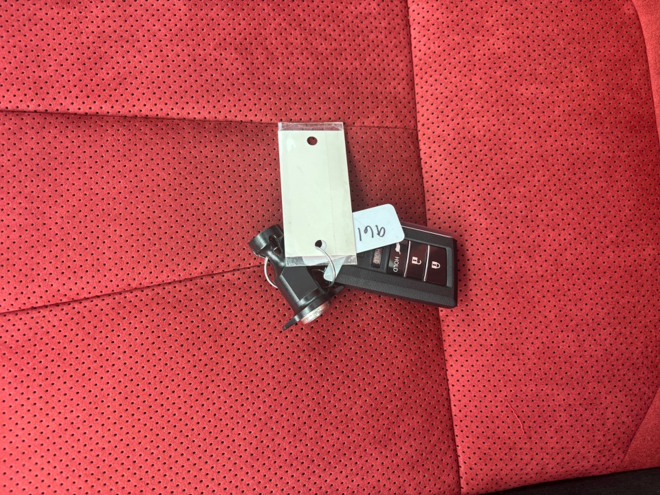 Vehicle image 34 of 35