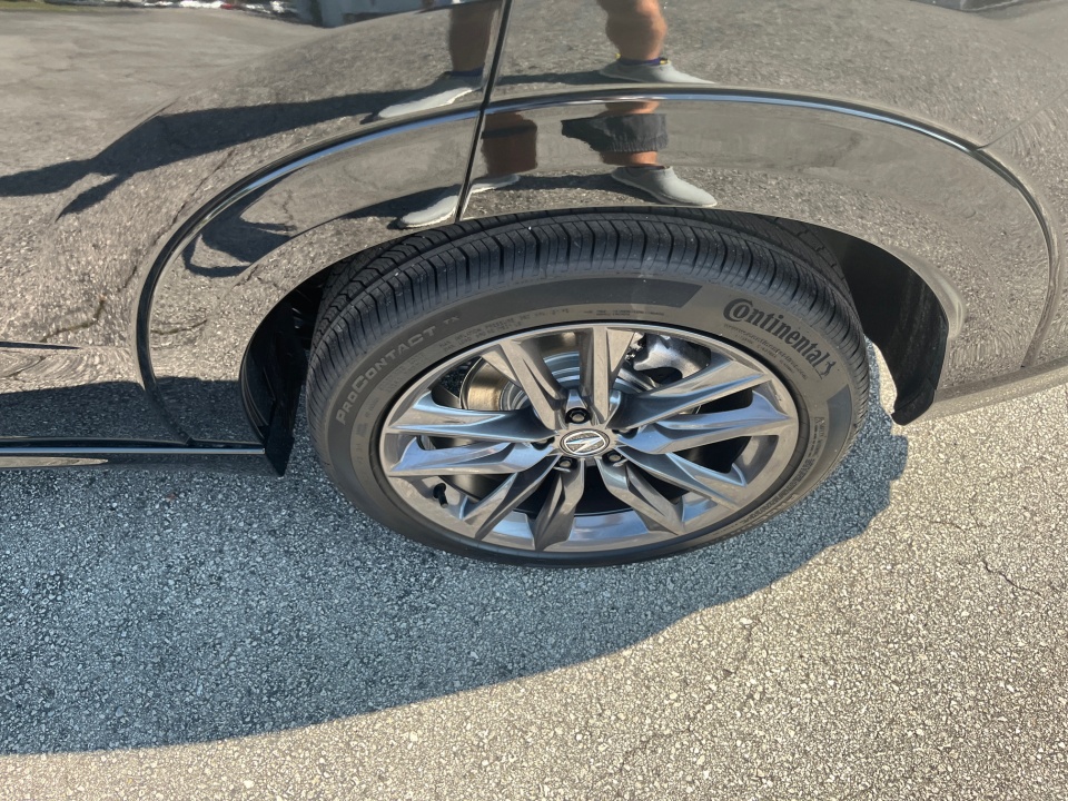 Vehicle image 22 of 35