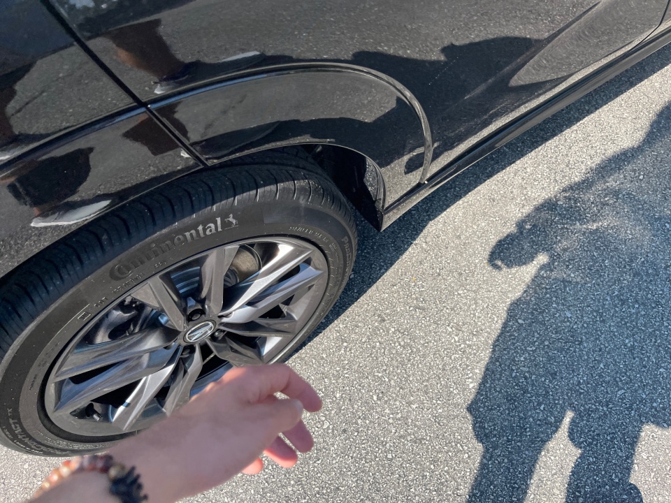 Vehicle image 23 of 35