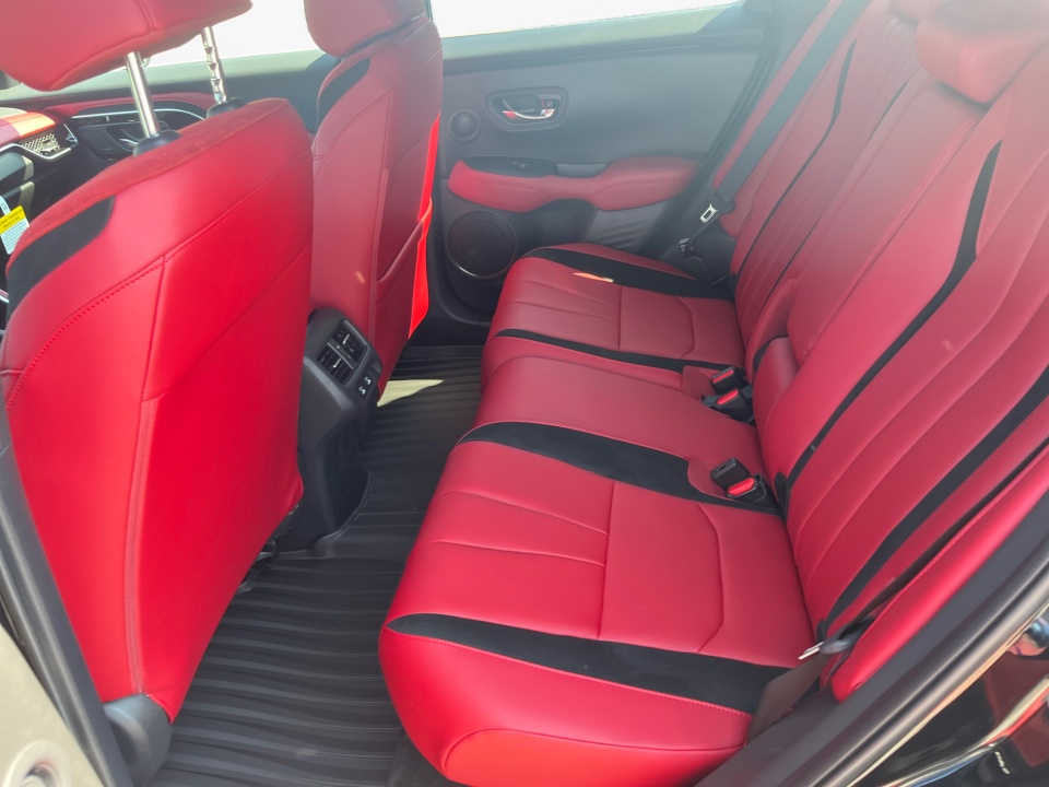 Vehicle image 14 of 35