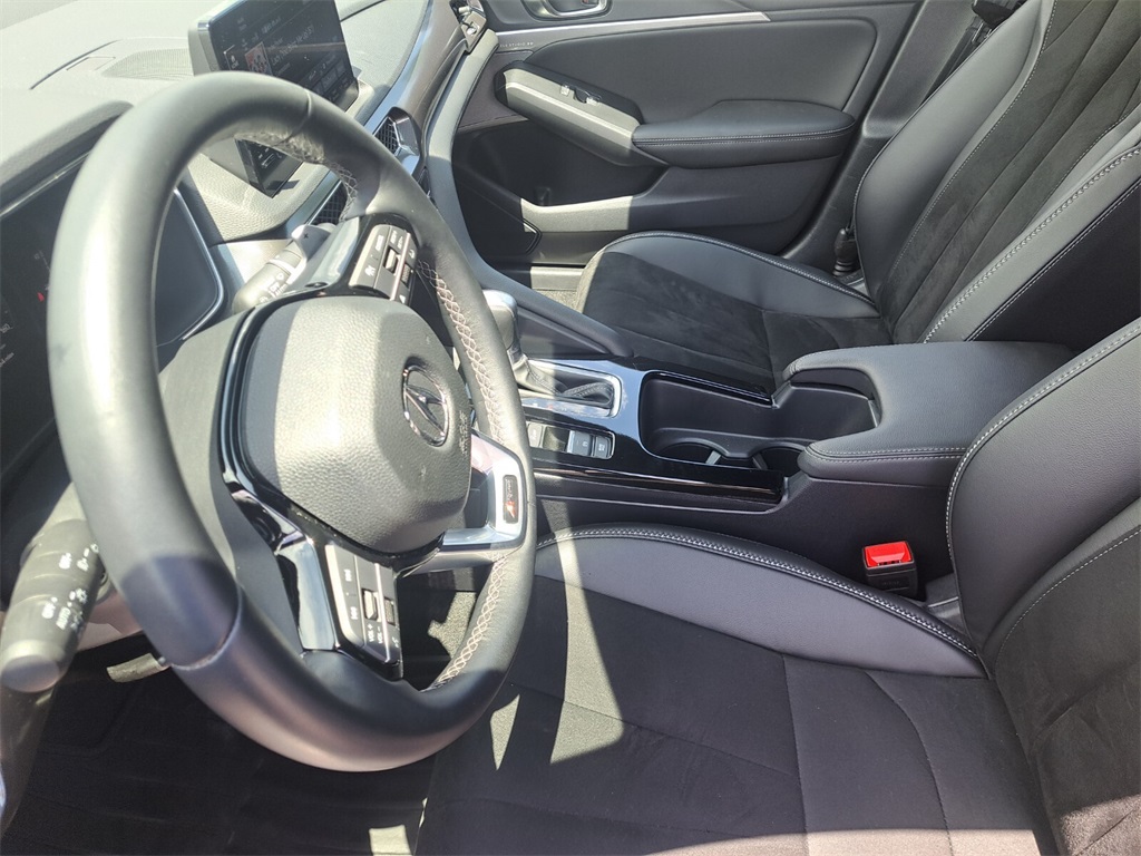 Vehicle image 28 of 28