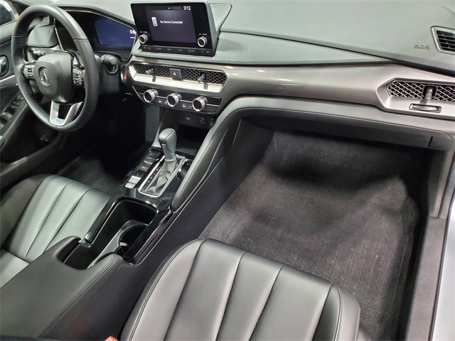 2025 Acura Integra Base Image 17 of 29