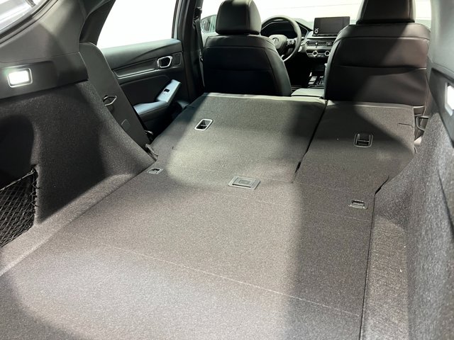 Vehicle image 34 of 37