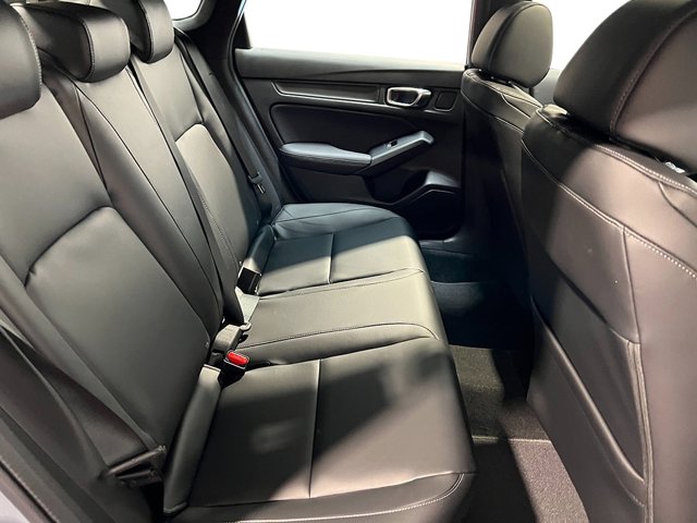 Vehicle image 36 of 37