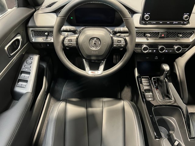 Vehicle image 18 of 37