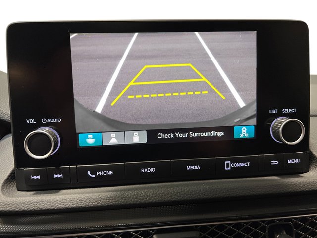 Vehicle image 27 of 37