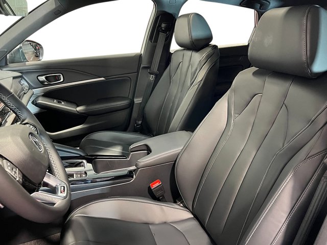 Vehicle image 15 of 37