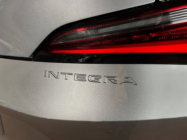 Vehicle image 8 of 37
