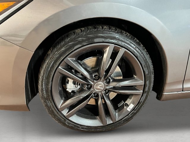 Vehicle image 12 of 37