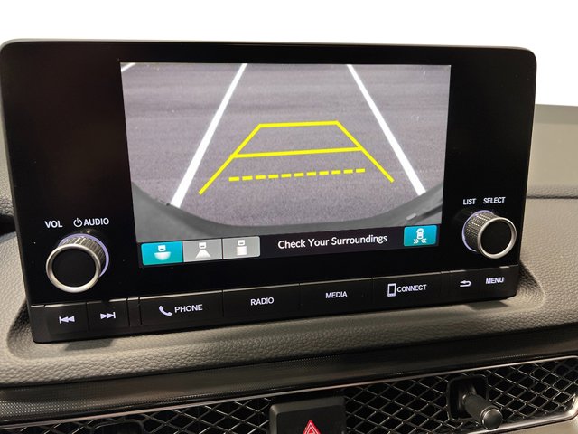 Vehicle image 27 of 37