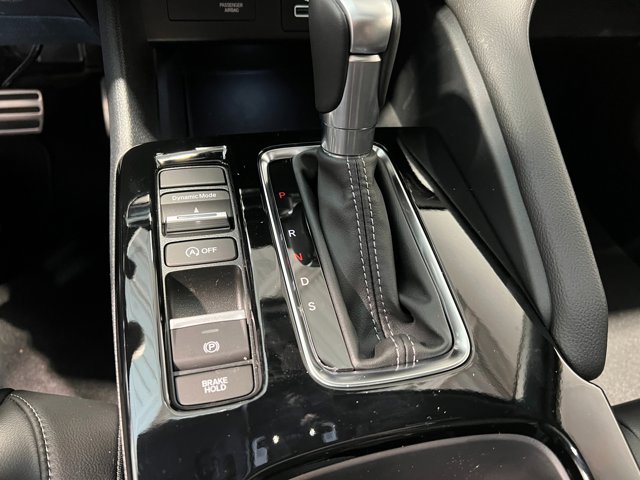 Vehicle image 23 of 37