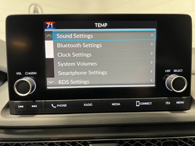 Vehicle image 26 of 37