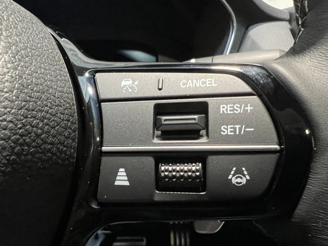 Vehicle image 22 of 37