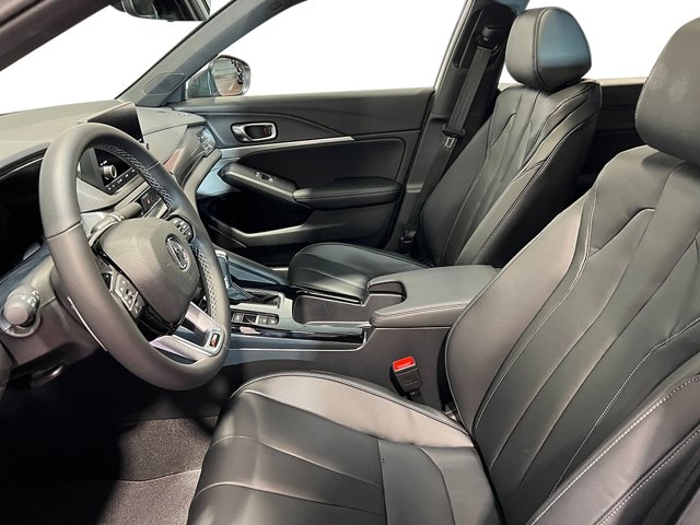 Vehicle image 15 of 37