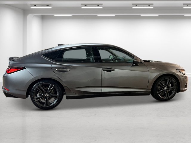 Vehicle image 4 of 37