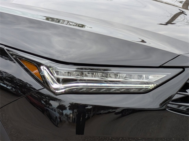 Vehicle image 9 of 38
