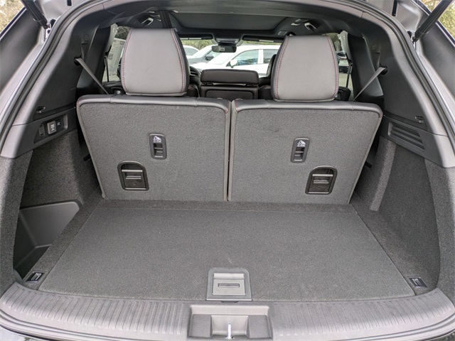 Vehicle image 16 of 38